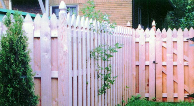 privacy fence between homes