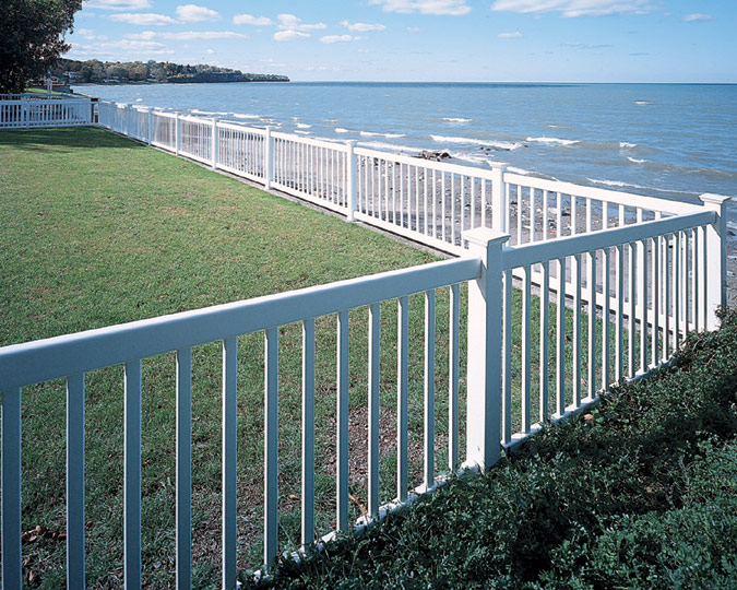 vinyl picket fence installation on lakefront property in Milwaukee